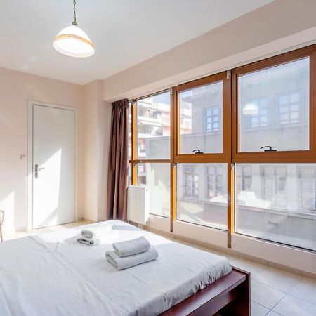 אתונה 2 Bedroom Renovated Apartment With A View מראה חיצוני תמונה
