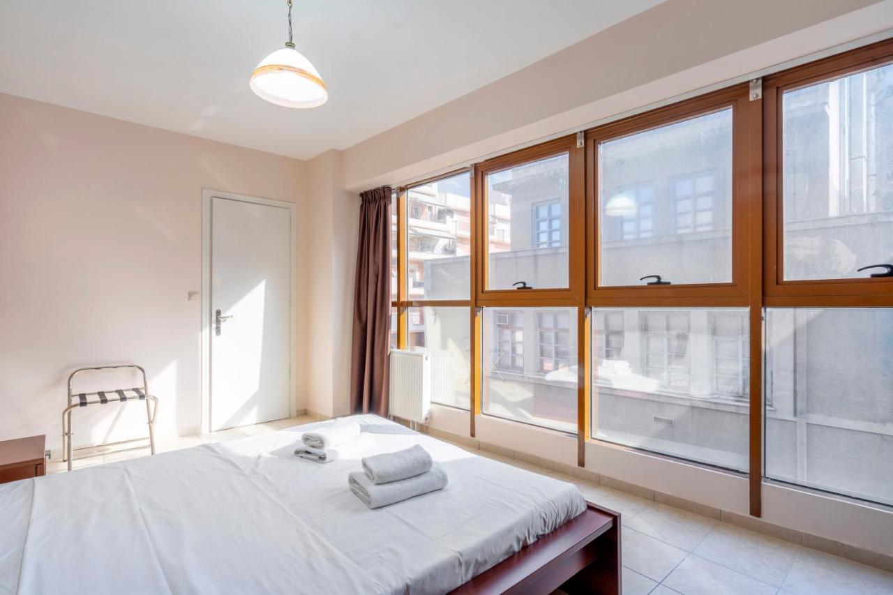 אתונה 2 Bedroom Renovated Apartment With A View מראה חיצוני תמונה