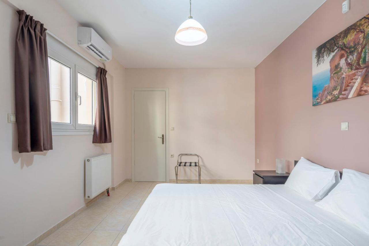 אתונה 2 Bedroom Renovated Apartment With A View מראה חיצוני תמונה